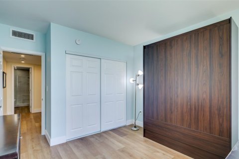 Condominio en venta en Sunny Isles Beach, Florida, 2 dormitorios, 113.34 m2 № 987116 - foto 14