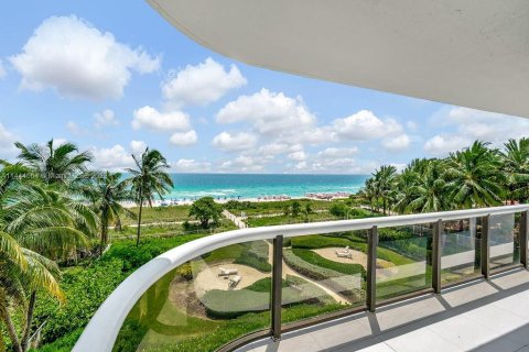 Copropriété à vendre à Surfside, Floride: 2 chambres, 144.93 m2 № 718003 - photo 13