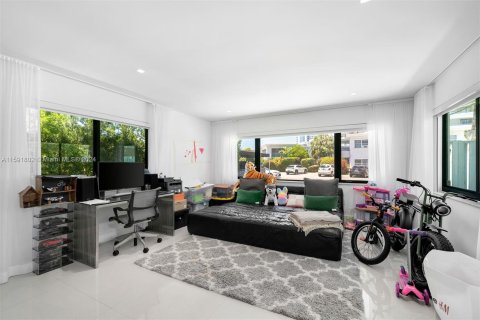 Townhouse in Miami Beach, Florida 3 bedrooms, 158.12 sq.m. № 1187453 - photo 8