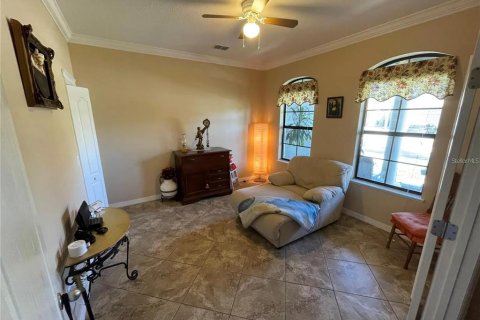 Casa en venta en Kissimmee, Florida, 7 dormitorios, 368.64 m2 № 1342363 - foto 6