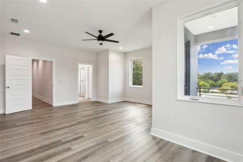 Townhouse in Tampa, Florida 3 bedrooms, 188.31 sq.m. № 1369973 - photo 22