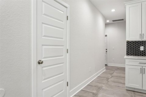 Adosado en venta en Tampa, Florida, 3 dormitorios, 188.31 m2 № 1369973 - foto 18