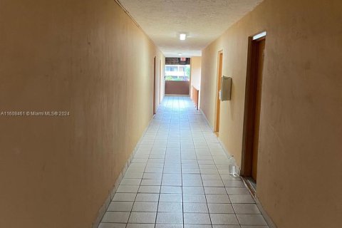 Condominio en venta en Miami, Florida, 2 dormitorios, 59.36 m2 № 1230059 - foto 12