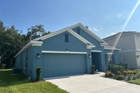 Villa ou maison à vendre à Kissimmee, Floride: 4 chambres, 171.22 m2 № 1347176 - photo 2