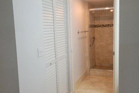 Condominio en venta en Pembroke Pines, Florida, 2 dormitorios, 112.13 m2 № 1182532 - foto 4