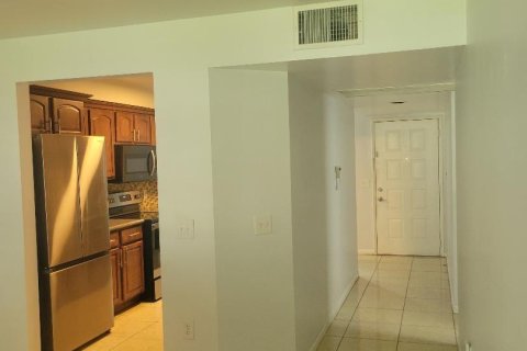 Condominio en venta en Pembroke Pines, Florida, 2 dormitorios, 112.13 m2 № 1182532 - foto 9