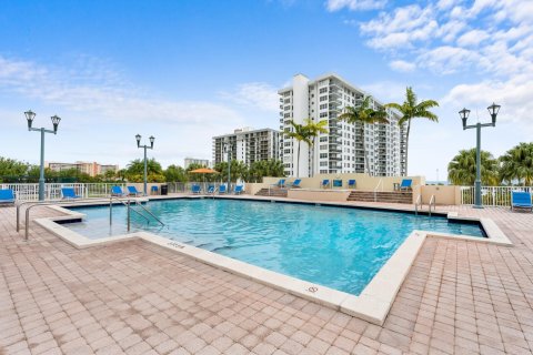 Condominio en venta en Fort Lauderdale, Florida, 1 dormitorio, 75.72 m2 № 1182533 - foto 5