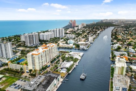 Condominio en venta en Fort Lauderdale, Florida, 1 dormitorio, 75.72 m2 № 1182533 - foto 12