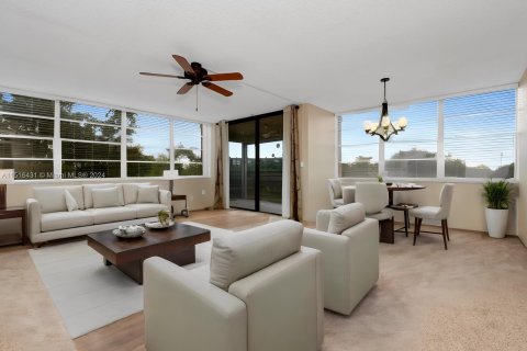 Condominio en venta en Pembroke Pines, Florida, 2 dormitorios, 107.77 m2 № 956103 - foto 8