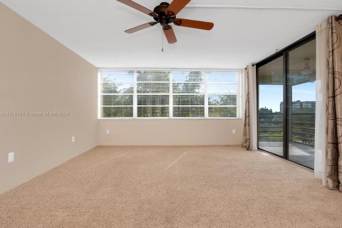 Condominio en venta en Pembroke Pines, Florida, 2 dormitorios, 107.77 m2 № 956103 - foto 15