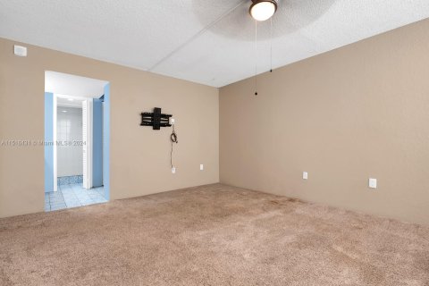 Condominio en venta en Pembroke Pines, Florida, 2 dormitorios, 107.77 m2 № 956103 - foto 23