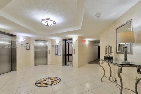 Condominio en venta en Pembroke Pines, Florida, 2 dormitorios, 107.77 m2 № 956103 - foto 6