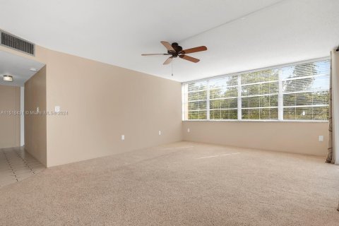 Condominio en venta en Pembroke Pines, Florida, 2 dormitorios, 107.77 m2 № 956103 - foto 20
