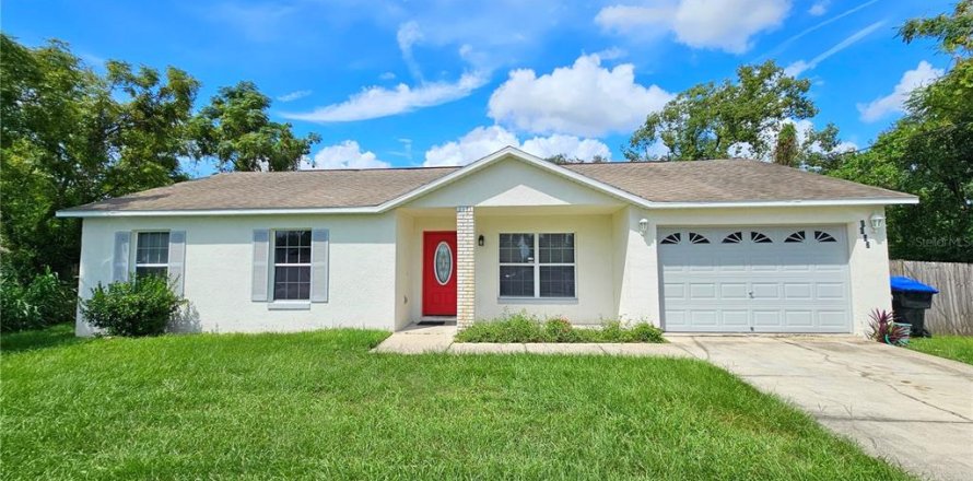 House in Mount Dora, Florida 3 bedrooms, 115.2 sq.m. № 1371872