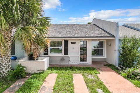 Adosado en venta en Orlando, Florida, 2 dormitorios, 82.5 m2 № 1371794 - foto 1