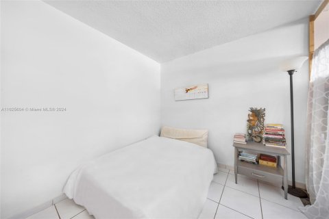 Condominio en venta en Miami Beach, Florida, 1 dormitorio, 83.61 m2 № 1271919 - foto 9