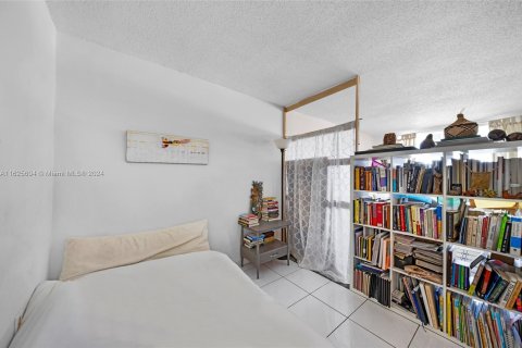 Condominio en venta en Miami Beach, Florida, 1 dormitorio, 83.61 m2 № 1271919 - foto 8