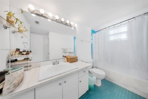 Condominio en venta en Miami Beach, Florida, 1 dormitorio, 83.61 m2 № 1271919 - foto 14