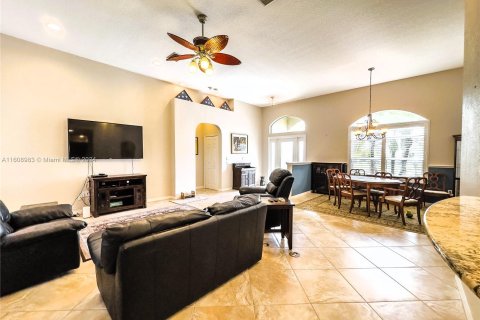 Villa ou maison à vendre à Punta Gorda, Floride: 4 chambres № 1232493 - photo 6