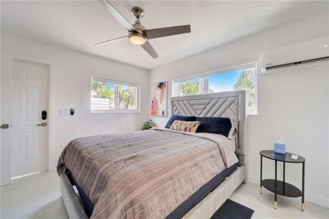 Immobilier commercial à vendre à Wilton Manors, Floride: 205.78 m2 № 579971 - photo 15