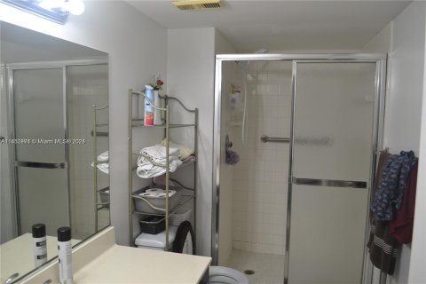 Condo in Margate, Florida, 1 bedroom  № 1347785 - photo 6