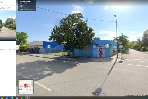 Commercial property in Miami, Florida № 1330451 - photo 4