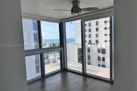 Copropriété à vendre à Miami Beach, Floride: 2 chambres, 104.24 m2 № 1310187 - photo 14