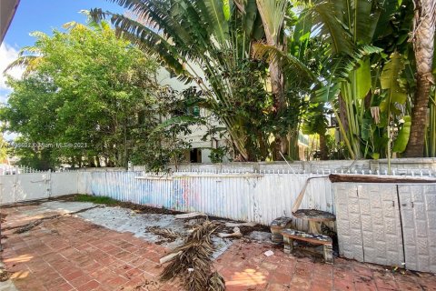 Villa ou maison à vendre à Bay Harbor Islands, Floride: 6 chambres, 306.21 m2 № 863412 - photo 15