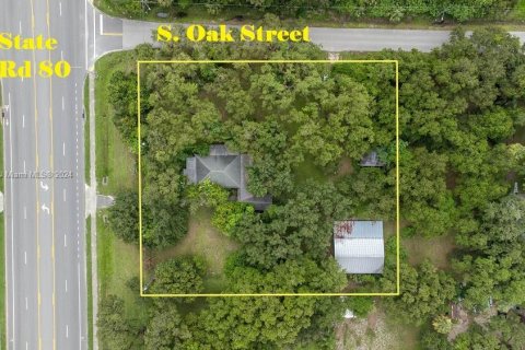 Commercial property in LaBelle, Florida № 1280906 - photo 29