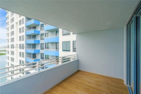 Condominio en venta en Miami Beach, Florida, 2 dormitorios, 128.58 m2 № 1280857 - foto 5