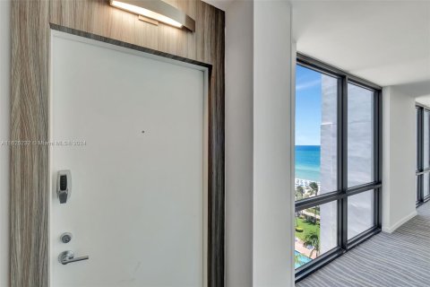 Copropriété à vendre à Miami Beach, Floride: 1 chambre, 59.55 m2 № 1280858 - photo 13