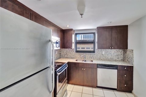 Condominio en venta en Miami Beach, Florida, 1 dormitorio, 59.55 m2 № 1280858 - foto 17