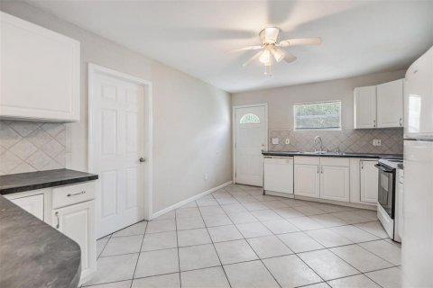 Casa en venta en Tampa, Florida, 3 dormitorios, 110 m2 № 1337276 - foto 13