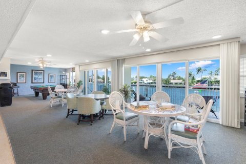 Copropriété à vendre à Pompano Beach, Floride: 2 chambres, 102.38 m2 № 1186615 - photo 15