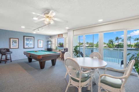 Condo in Pompano Beach, Florida, 2 bedrooms  № 1186615 - photo 13