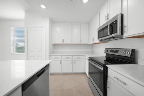 Condo in Venice, Florida, 3 bedrooms  № 1386959 - photo 9