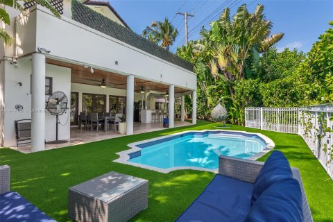 Villa ou maison à vendre à Miami Shores, Floride: 5 chambres, 412.02 m2 № 784701 - photo 8