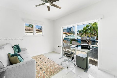 Casa en venta en Fort Lauderdale, Florida, 4 dormitorios, 249.16 m2 № 784704 - foto 29