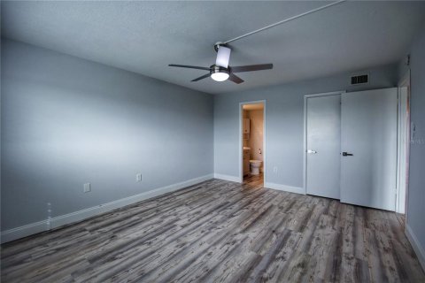 Condo in New Smyrna Beach, Florida, 2 bedrooms  № 1352733 - photo 23