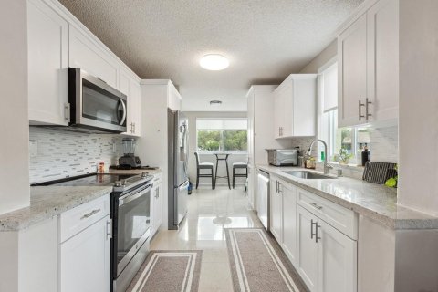 Copropriété à vendre à Fort Lauderdale, Floride: 2 chambres, 125.42 m2 № 1225632 - photo 24