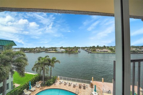 Copropriété à vendre à Pompano Beach, Floride: 2 chambres, 130.06 m2 № 1225722 - photo 16