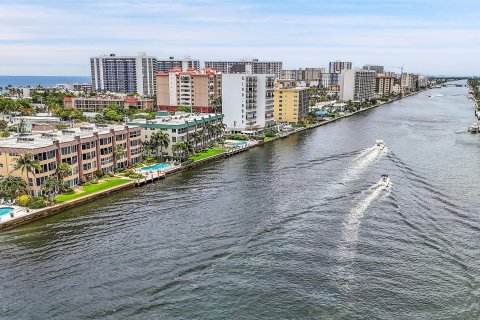 Copropriété à vendre à Pompano Beach, Floride: 2 chambres, 130.06 m2 № 1225722 - photo 4