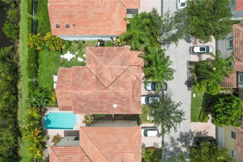 Villa ou maison à vendre à Hollywood, Floride: 3 chambres, 216.93 m2 № 578645 - photo 13