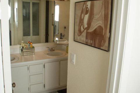 Touwnhouse à vendre à Palm Springs, Floride: 2 chambres, 117.06 m2 № 965907 - photo 9