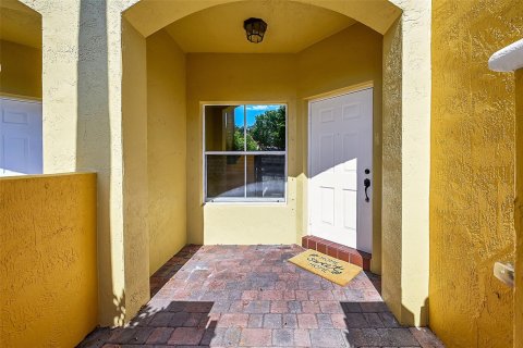 Copropriété à vendre à Pompano Beach, Floride: 3 chambres, 142.7 m2 № 1210373 - photo 29