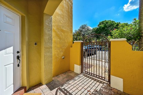 Condominio en venta en Pompano Beach, Florida, 3 dormitorios, 142.7 m2 № 1210373 - foto 28