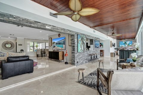 Villa ou maison à vendre à Hallandale Beach, Floride: 5 chambres, 264.59 m2 № 959590 - photo 24