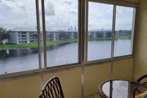 Condominio en alquiler en Davie, Florida, 1 dormitorio, 87.33 m2 № 1345843 - foto 11