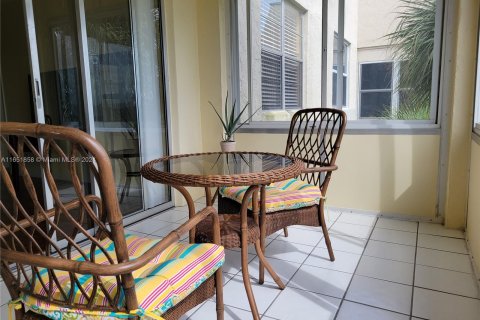 Condo in Davie, Florida, 1 bedroom  № 1345843 - photo 12