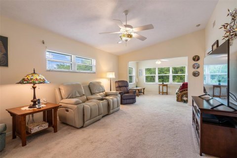 Condo in Vero Beach, Florida, 2 bedrooms  № 1284669 - photo 2